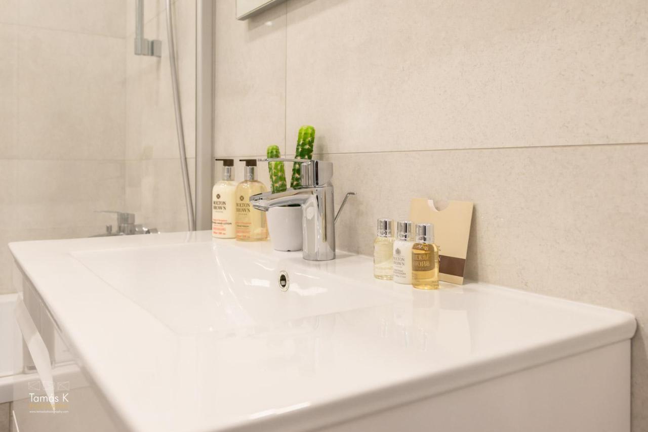 Imperial Suite With Basilika And Castle View Need Reservation For Free Parking Budapest Eksteriør billede