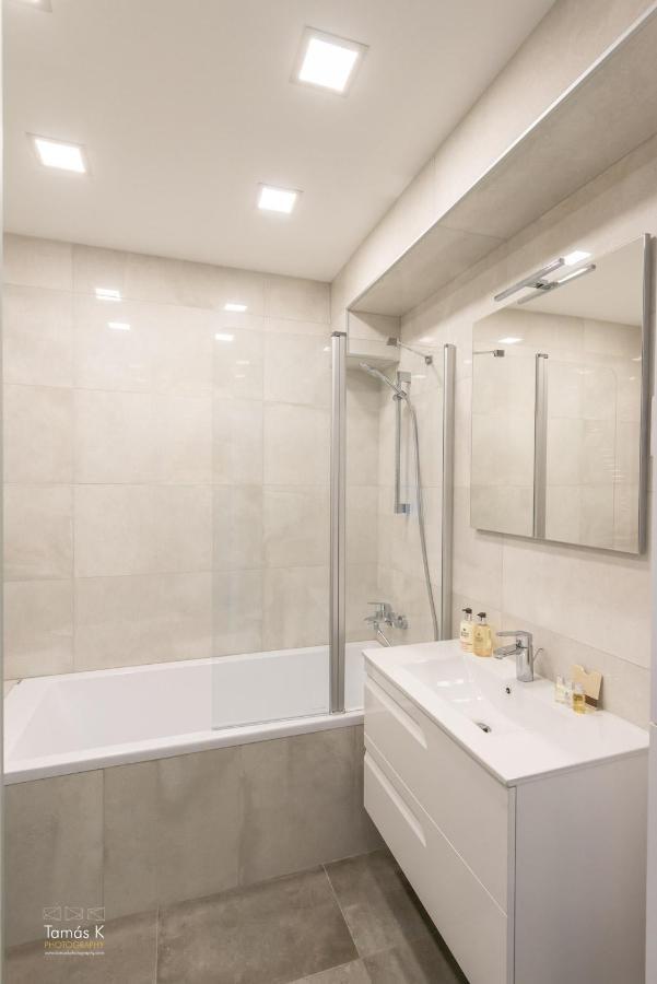 Imperial Suite With Basilika And Castle View Need Reservation For Free Parking Budapest Eksteriør billede